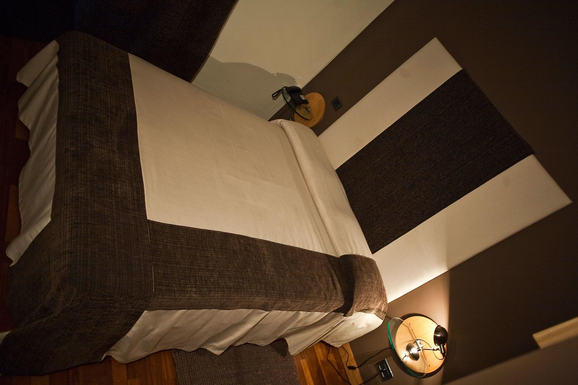 Hotel Aleramo Asti Bagian luar foto
